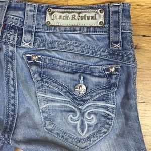 ROCK REVIVAL Heather Straight Blue Jeans 25